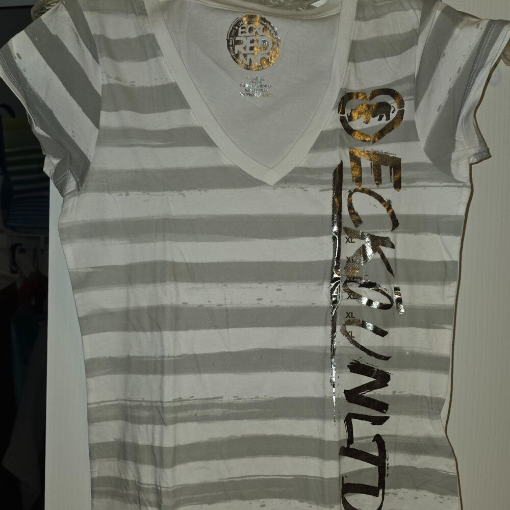 Echo Red white and gray top